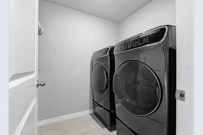 7623 Momentum Parkway, Wesley Chapel, FL 33545 - Photo 23