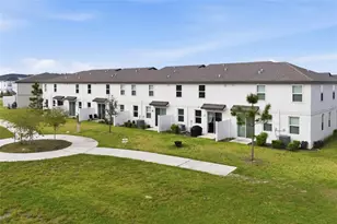 7623 Momentum Pkwy, Wesley Chapel, FL 33545 - Photo 29