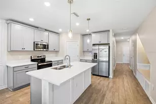 5504 Tripoli Dr, Palmetto, FL 34221 - Photo 11