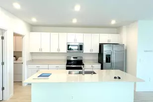 11476 Radiant Shore Loop, San Antonio, FL 33576 - Photo 3