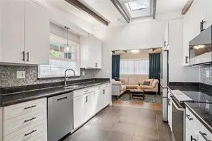 3218 W Oakellar Ave, Tampa, FL 33611 - Photo 15