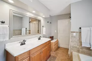 3218 W Oakellar Ave, Tampa, FL 33611 - Photo 25