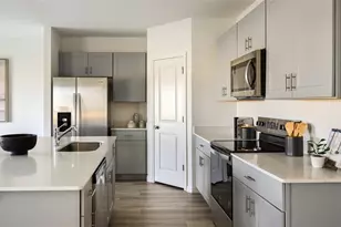 34799 Blossom Fall Path, Zephyrhills, FL 33541 - Photo 7