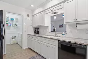 12435 S Canna Point, Floral City, FL 34436 - Photo 7