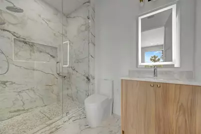 7176 S Shore Drive S, Saint Petersburg, FL 33707 - Photo 65