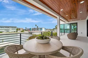 7176 S Shore Dr S, Saint Petersburg, FL 33707 - Photo 25