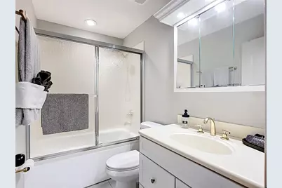 3100 Gulf Drive #2, Holmes Beach, FL 34217 - Photo 21