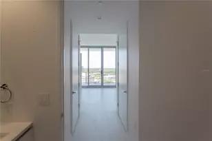 400 Central Ave, Saint Petersburg, FL 33701 - Photo 11