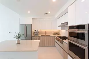 400 Central Ave, Saint Petersburg, FL 33701 - Photo 5