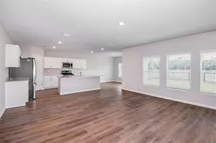 35459 Arbor Retreat Dr, Zephyrhills, FL 33541 - Photo 9