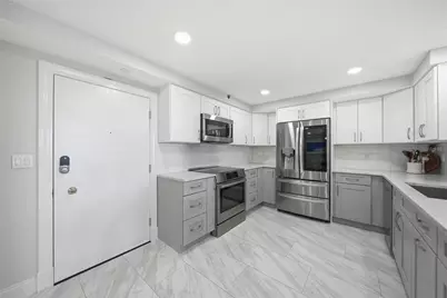 1 Key Capri #306E, Treasure Island, FL 33706 - Photo 5