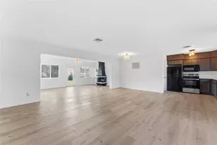 12694 138th Ln, Largo, FL 33774 - Photo 9