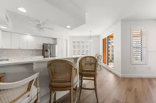 521 Mandalay Ave, Clearwater Beach, FL 33767 - Photo 17