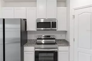 32156 Pond Apple Bnd, San Antonio, FL 33576 - Photo 7