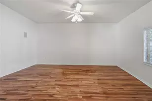 1734 Mapleleaf Blvd, Oldsmar, FL 34677 - Photo 9