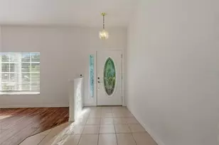 1734 Mapleleaf Blvd, Oldsmar, FL 34677 - Photo 3