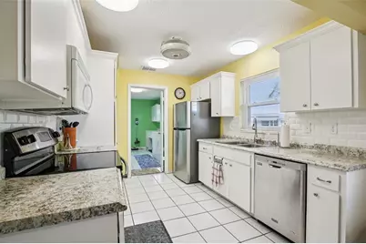 504 Lime Tree Court, Sun City Center, FL 33573 - Photo 13