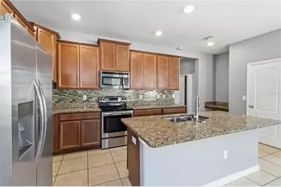 15425 Lost Creek Lane, Ruskin, FL 33573 - Photo 9