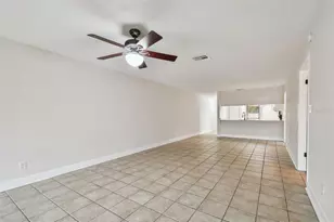 4800 Brittany Dr S, Saint Petersburg, FL 33715 - Photo 25