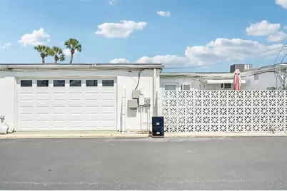 1010 N Pebble Beach Boulevard, Sun City Center, FL 33573 - Photo 27