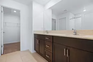 13755 Big Hawk Wy, Lithia, FL 33547 - Photo 23