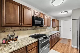 2468 Gulf Breeze Cir, Palm Harbor, FL 34683 - Photo 9