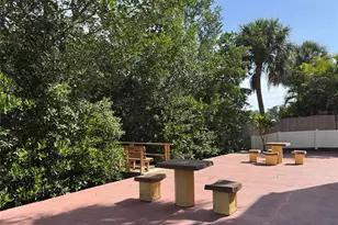 4435 1st St NE, Saint Petersburg, FL 33703 - Photo 11