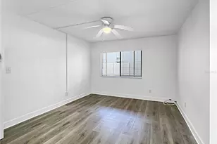 4435 1st St NE, Saint Petersburg, FL 33703 - Photo 21