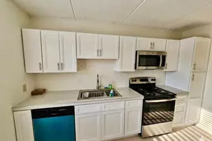 4435 1st St NE, Saint Petersburg, FL 33703 - Photo 3