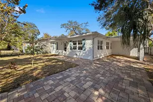 546 Norfolk St, Dunedin, FL 34698 - Photo 3