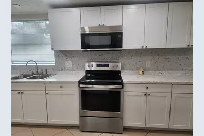 1209 Blue Sky Place, Dover, FL 33527 - Photo 11