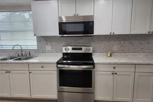 1209 Blue Sky Pl, Dover, FL 33527 - Photo 11