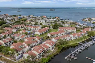 637 Drake Ln N, Dunedin, FL 34698 - Photo 37