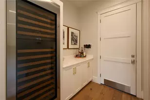 2402 W Parkland Blvd, Tampa, FL 33609 - Photo 19