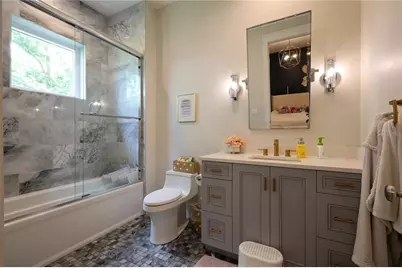 2402 W Parkland Boulevard, Tampa, FL 33609 - Photo 33