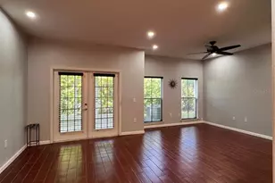 8210 Down Royal Rd, Tampa, FL 33610 - Photo 11