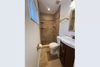 218 Lewis Boulevard SE, Saint Petersburg, FL 33705 - Photo 11