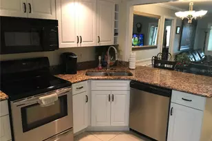 10380 Carrollwood Ln, Tampa, FL 33618 - Photo 3