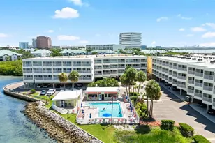 2506 N Rocky Point Dr, Tampa, FL 33607 - Photo 25