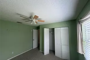 999 Gillespie Dr, Palm Harbor, FL 34684 - Photo 17