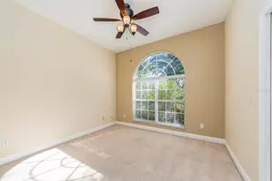 10639 Hatteras Dr, Tampa, FL 33615 - Photo 15