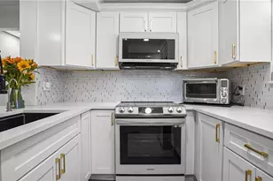 2500 Winding Creek Blvd, Clearwater, FL 33761 - Photo 5