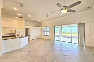 7209 Colonial Lake Dr, Riverview, FL 33578 - Photo 7