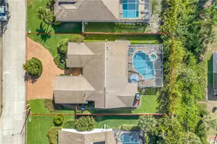 1770 Glen Lakes Blvd N, Saint Petersburg, FL 33702 - Photo 3