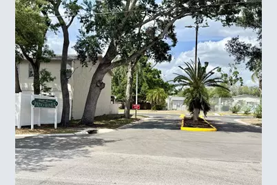 5229 Tennis Court Circle, Tampa, FL 33617 - Photo 21