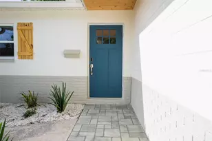 300 84th Ave NE, Saint Petersburg, FL 33702 - Photo 41