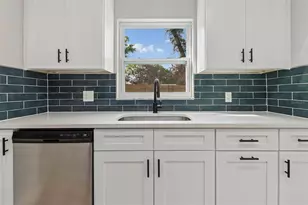 2217 E Colby Ln, Tampa, FL 33612 - Photo 25