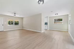 2217 E Colby Ln, Tampa, FL 33612 - Photo 17