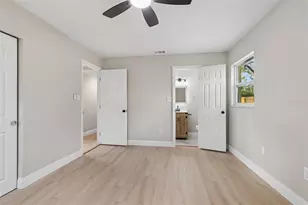 2217 E Colby Ln, Tampa, FL 33612 - Photo 33