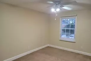 13698 Orange Sunset Dr, Tampa, FL 33618 - Photo 11